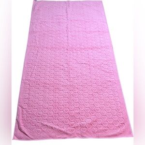 Home Fashion Pink Embossed Heart Cotton Large Towel Made in Brazil 35.5” x 65”